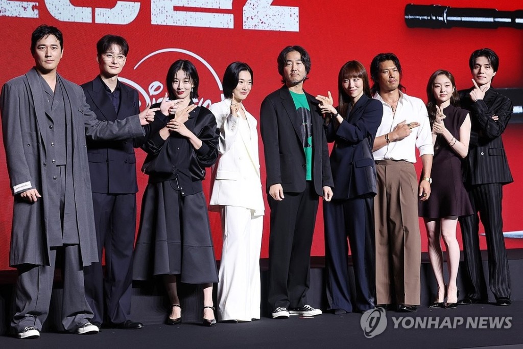 玄理有份演出韓劇《殺人者的購物中心2》。 玄理有份演出韓劇《殺人者的購物中心2》。