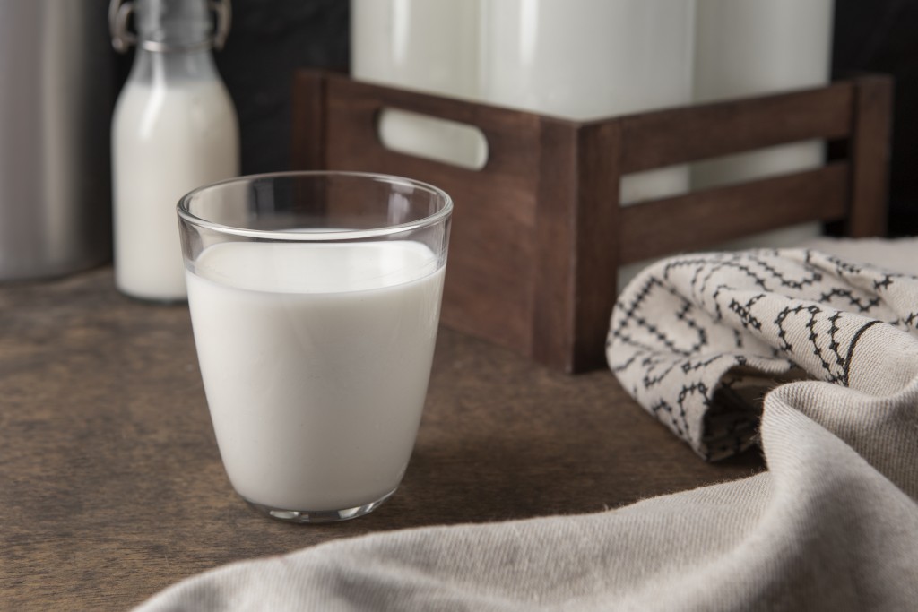 健腦食物6：牛奶 / 無糖乳酪 （圖片來源：Freepik）