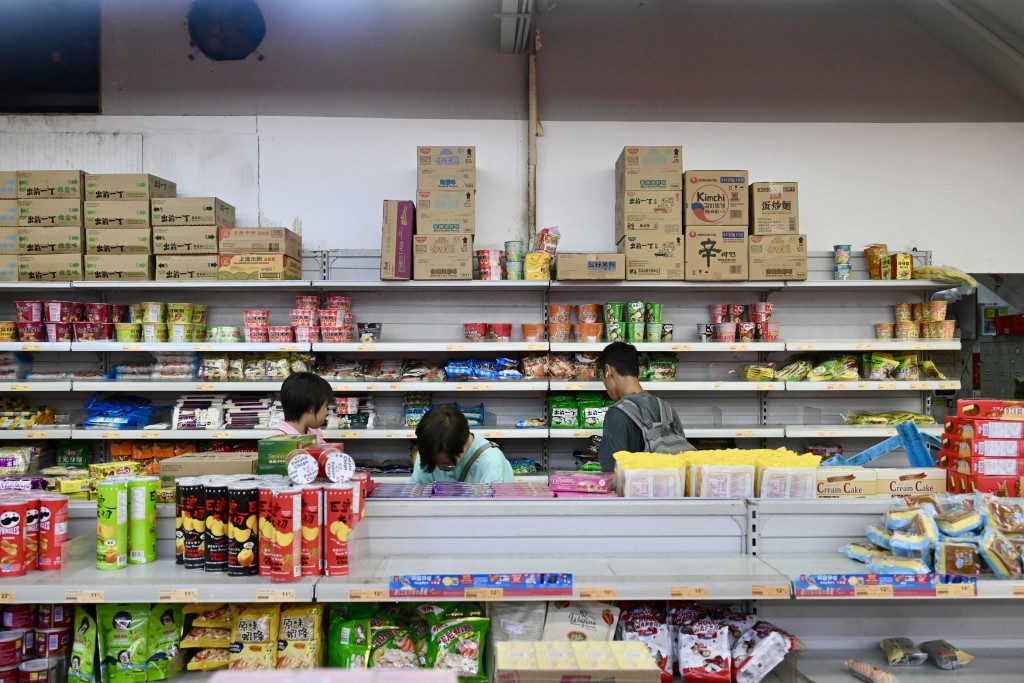 零售业料短期加价7%至10%。