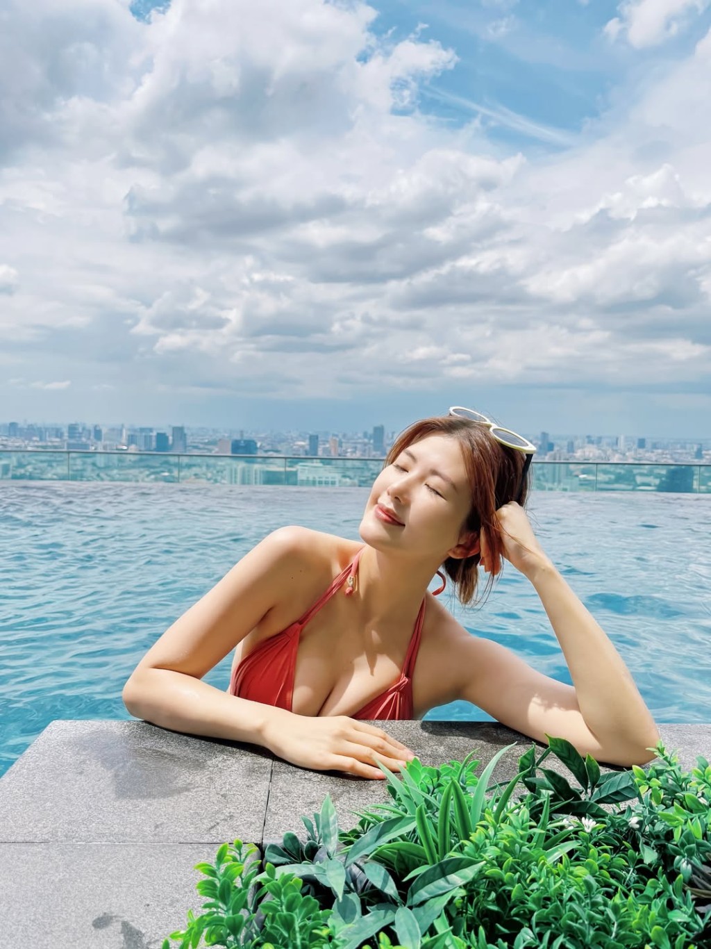 趙璧渝早前在IG分享水著靚相。 趙璧渝早前在IG分享水著靚相。