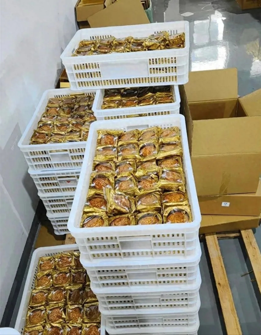 「月餅賣剩」仍未過期的會轉售給即期品銷售商。