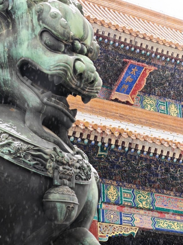 北京下雪。 微博@愛吃西瓜的彭彭 北京下雪。 微博@愛吃西瓜的彭彭