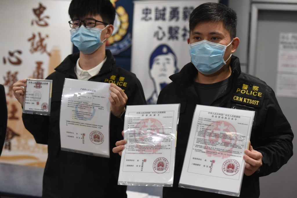 黃文威攝