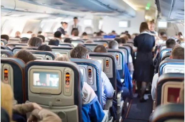 民航客機內常發生偷盜事件。