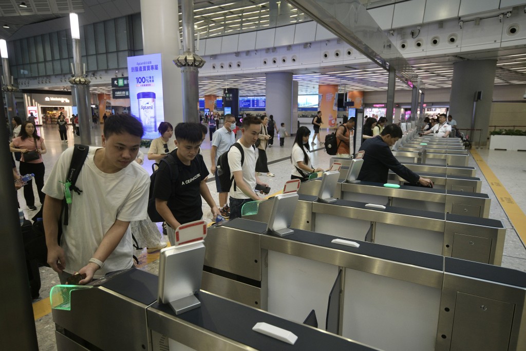 一連7日的國慶黃金周假期，本港迎來旅客訪港高峰期。（資料圖片）