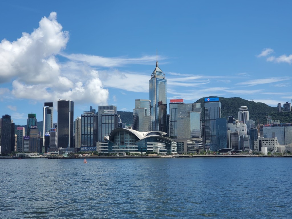 陳茂波指香港和上海都是國家重要的金融中心，各自具備獨特的優勢。資料圖片