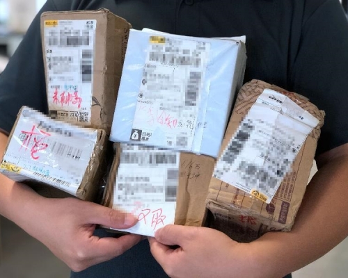 專家指來自疫區的快遞包裹表面大機會帶新冠病毒。網上圖片