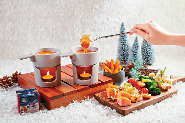 TINE首次與酒店合作，推出「北歐海鮮焦糖芝士火鍋」下午茶。