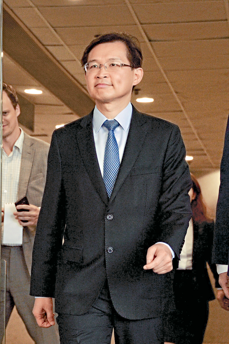 「股壇醫生」曹貴子,本周已有三債主入稟「追數」。