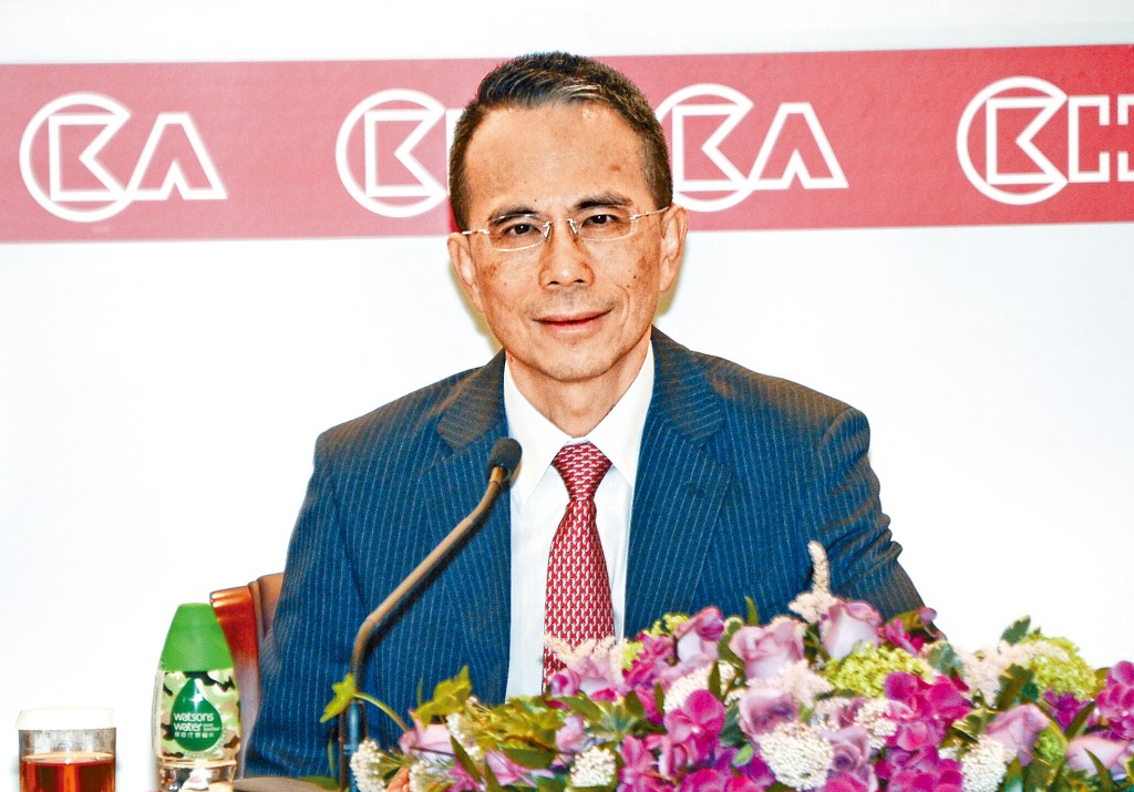 李澤鉅回應查詢時表示，李氏家族會就於香港成立家辦一事制度化。