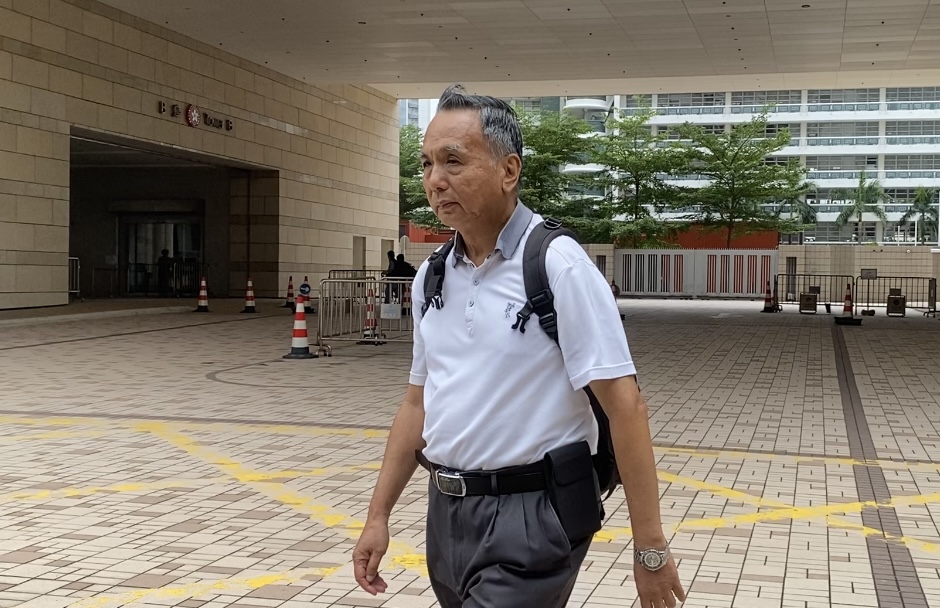 時任助理處長戚敬輝今日出庭。雷璟怡攝 時任助理處長戚敬輝今日出庭。雷璟怡攝
