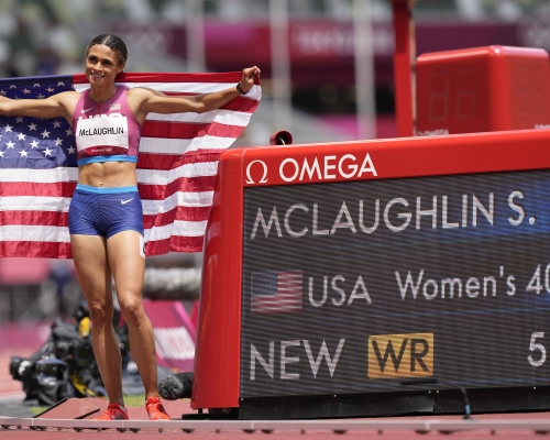 美國跑手麥洛蓮以51秒46刷新女子400米欄世績。AP