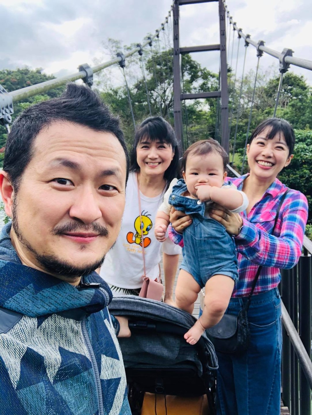 九把刀表示家人決定將岳母的遺體送交司法解剖完畢,正等待後續報告出爐。
