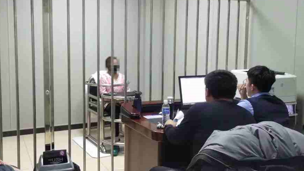 楊婦因從不卸妝，騙得趙男。互聯網圖片
