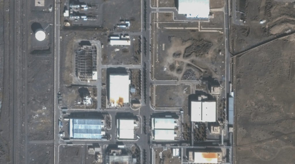 特朗普表示，美國已獲得伊朗方面承諾，20年內不擁有核武器，有關協議將很快公布。伊朗對此暫未作回應。路透社