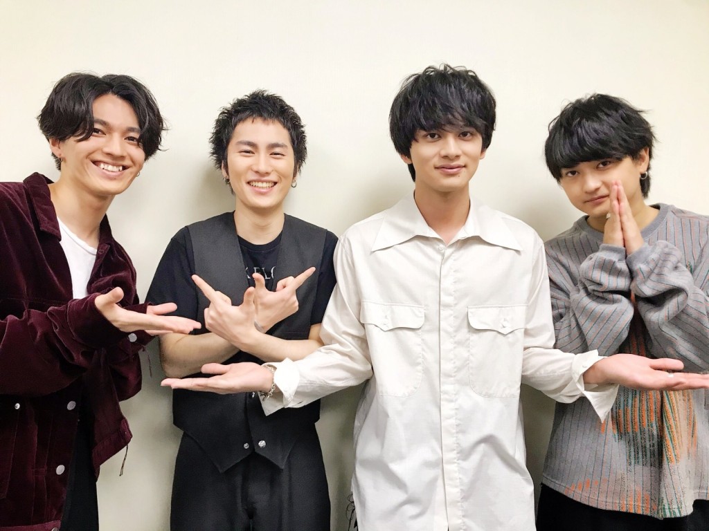 北村匠海（右二）所屬的DISH//也有入選。