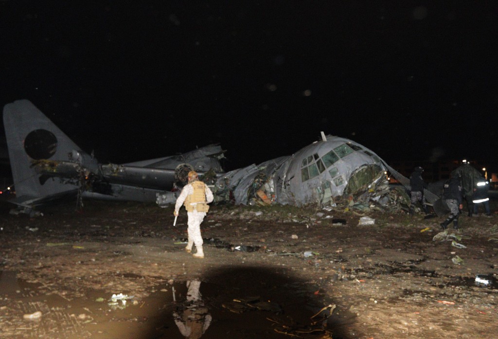 涉事的是空军一架C-130“大力士”运输机。新华社