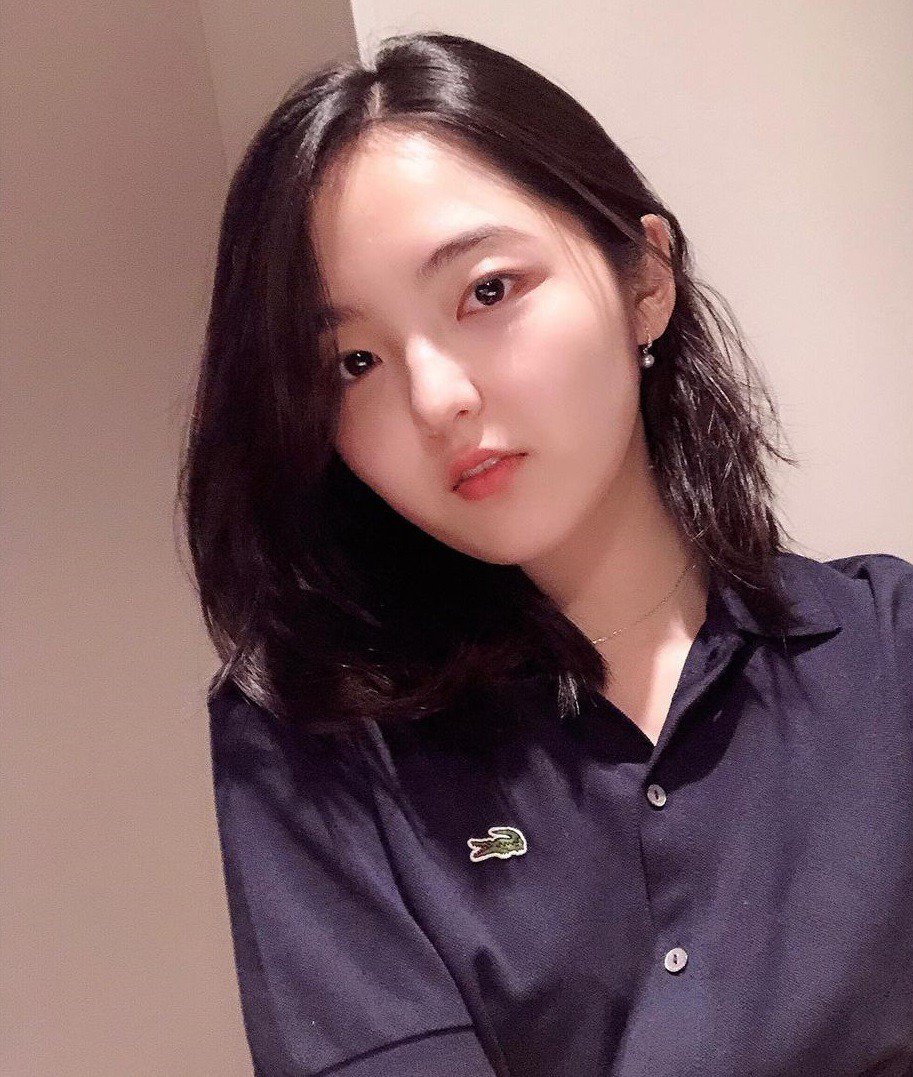 徐信愛公開指控曾被穗珍欺凌。