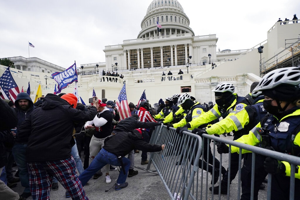 特朗普被指煽動支持者暴亂。AP資料圖片
