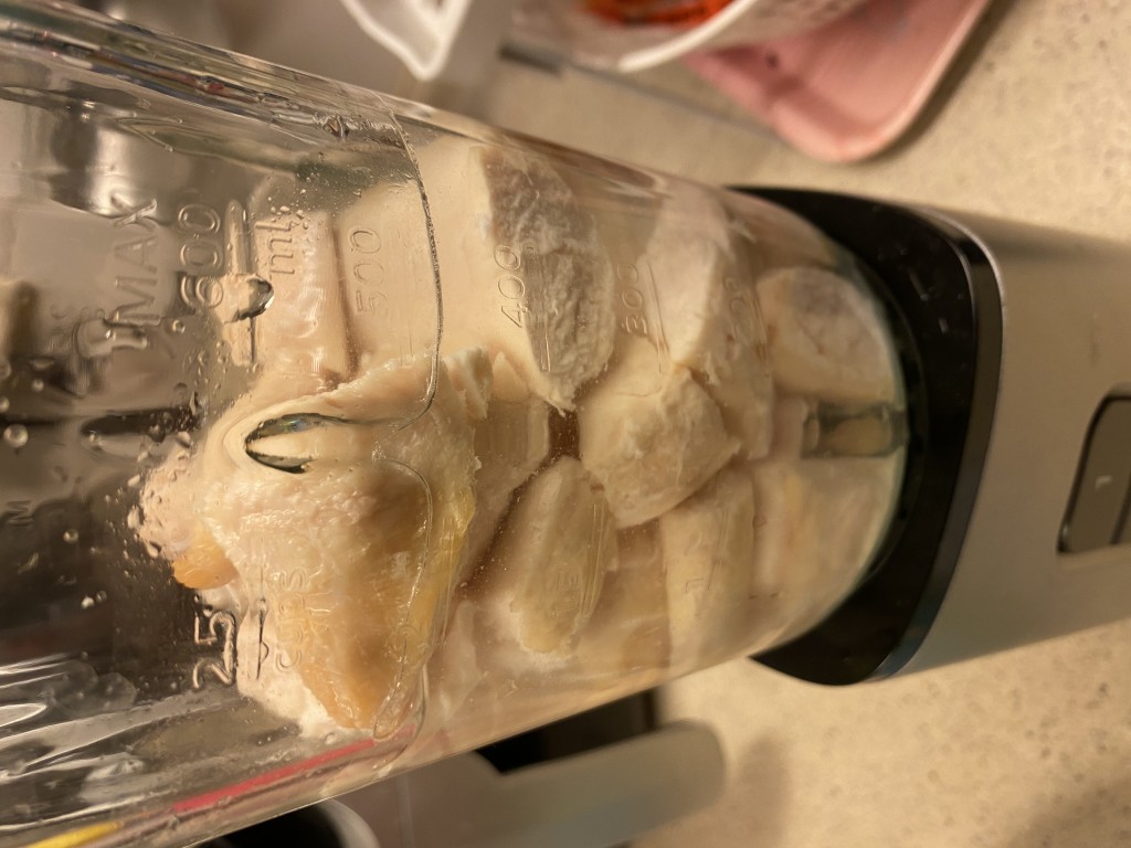 增肥之後，張振朗為了操到爆肌，要日日食烚雞肉再攪碎，嚴格控制飲食。