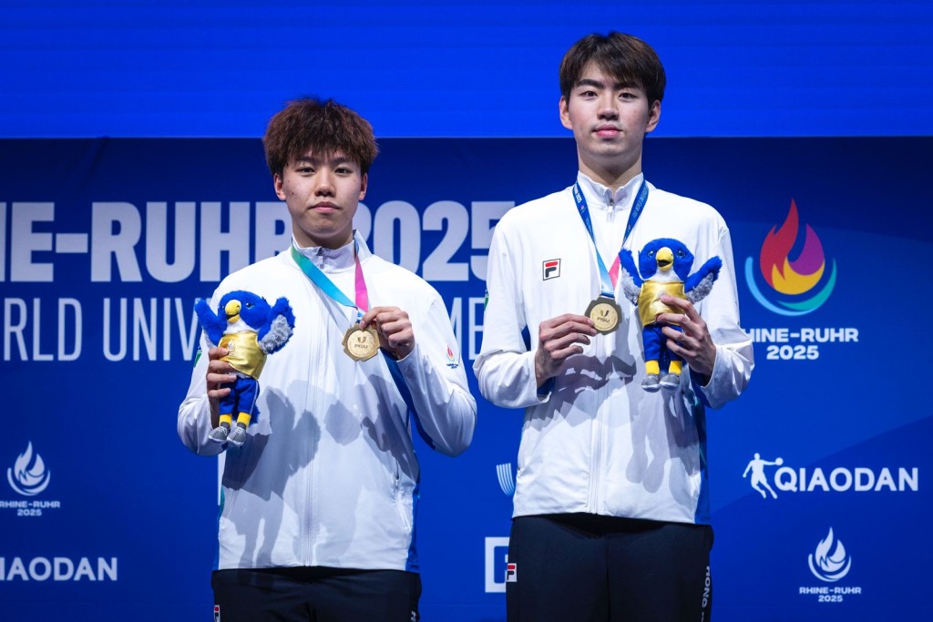 陳顥樺（左）及姚鈞濤（右）為香港增添一面世大運男雙金牌。世大運官網圖