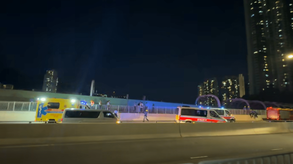 事件期間,大橋往鴨脷洲方向部份行車線封閉。FB:南區街坊之友 事件期間,大橋往鴨脷洲方向部份行車線封閉。FB:南區街坊之友