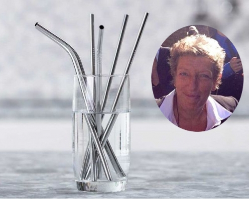 婦人被飲管插入其眼睛，並插穿至大腦位置，最終身亡。示意網圖/網圖