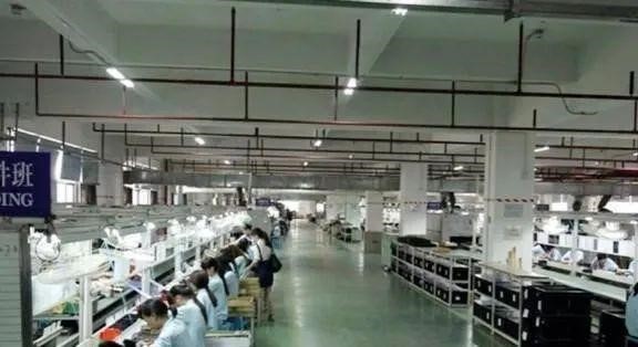 貴州窮家女陳翠菊18歲到東莞工廠打工。資料圖片 貴州窮家女陳翠菊18歲到東莞工廠打工。資料圖片
