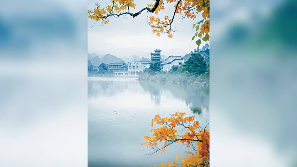 攝影大賽一等獎作品《湖秋霧影》，被質疑是AI生成。