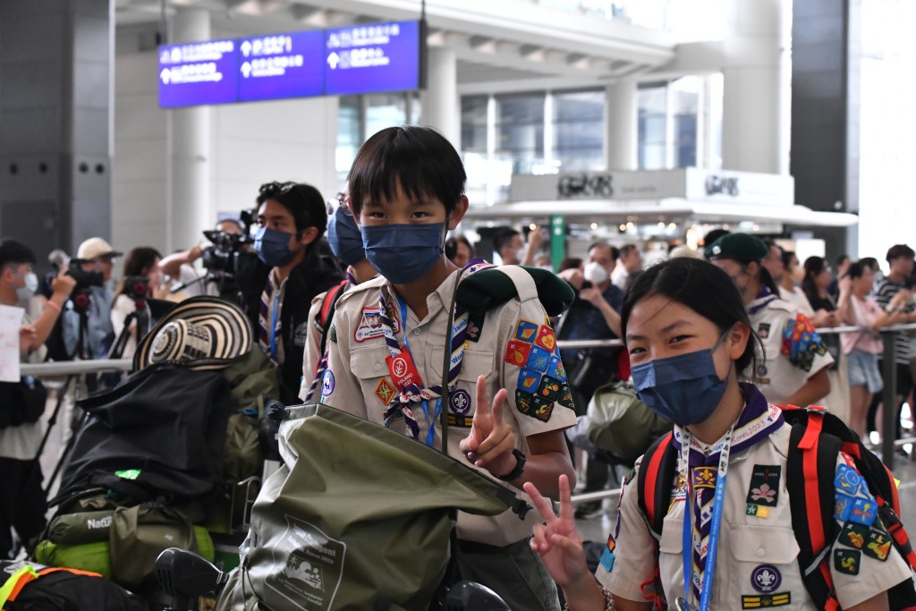 参加世界童军大露营的香港童军返港。陈极彰摄