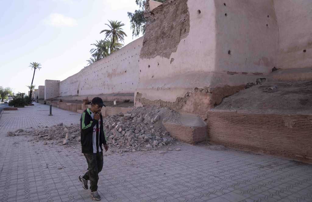 馬拉喀什著名紅牆受損。 美聯社土