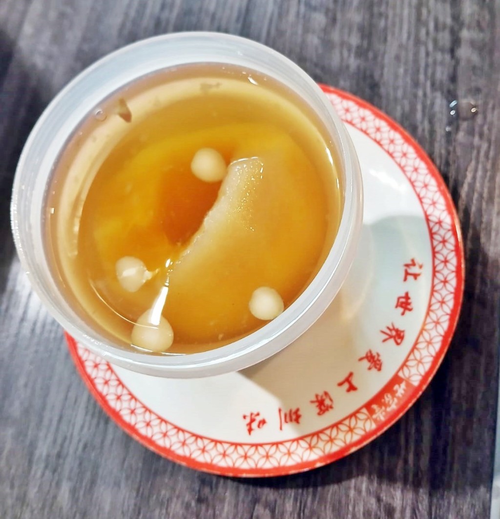 海上世界汇港购物中心二期商场B1层美食广场内的凉茶铺和糖水铺（七）。