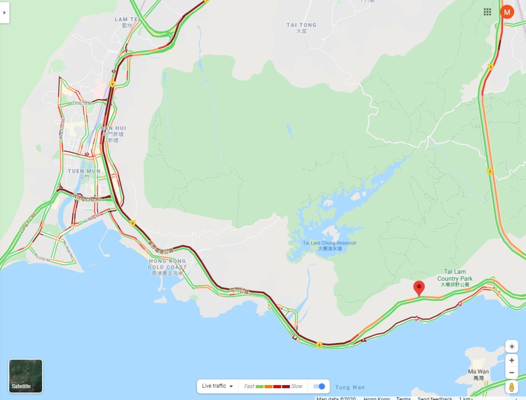 屯門公路出九龍方向車龍長約10公里。