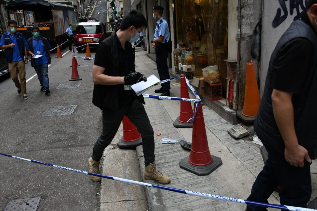 警方在場調查。警方在場調查。
