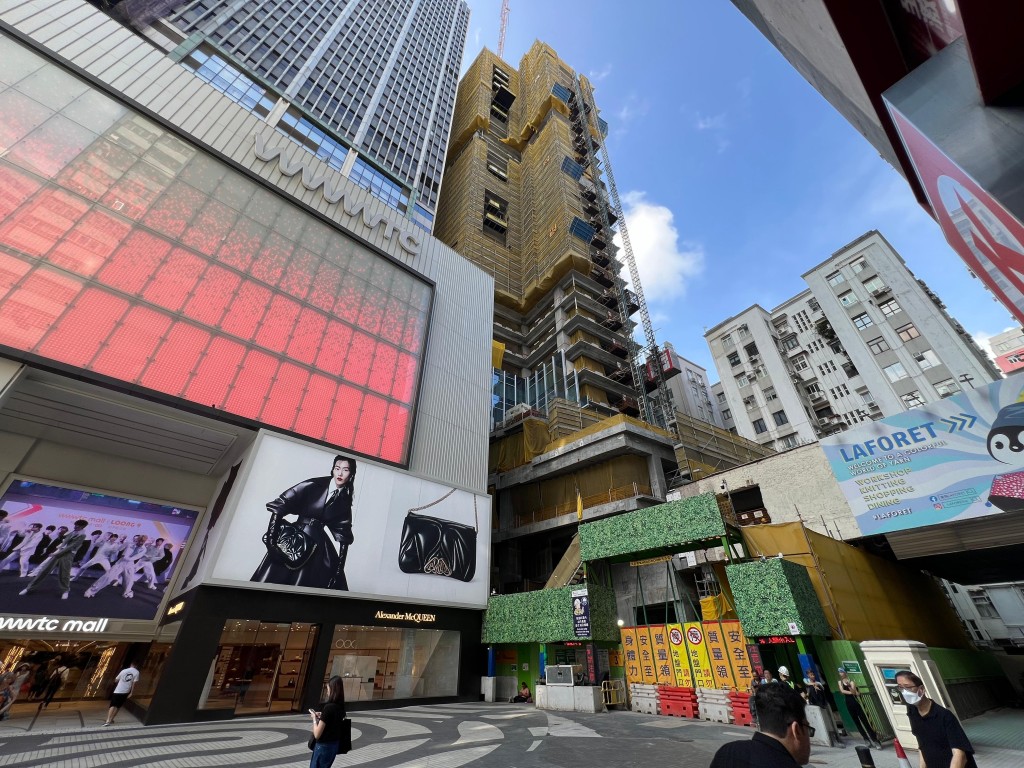 文華東方近年斥資50億元重建,原把物業24層,合共約50萬平方呎樓面。 文華東方近年斥資50億元重建,原把物業24層,合共約50萬平方呎樓面。
