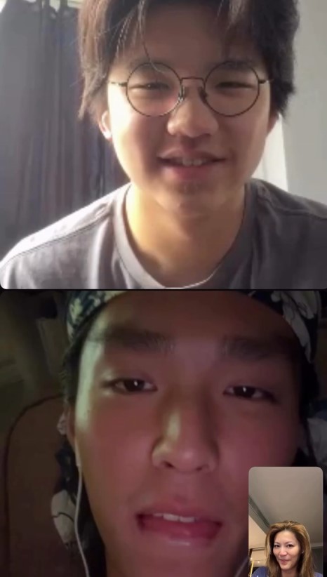 林曉峰的細仔林熙（上）和大仔林寶（下）早前一齊為媽媽康子妮慶生。