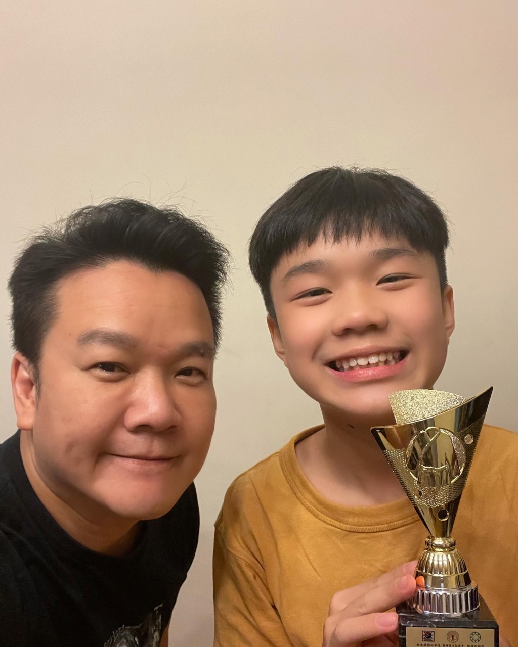 漢陽的15歲兒子，曾奪跆拳道「品勢」冠軍。