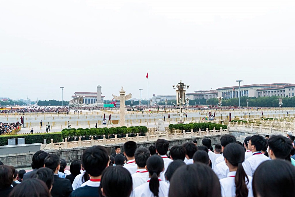 近1,300名港澳青少年升旗隊代表赴北京參與「向國旗敬禮」主題活動。fb:鄧炳強 近1,300名港澳青少年升旗隊代表赴北京參與「向國旗敬禮」主題活動。fb:鄧炳強