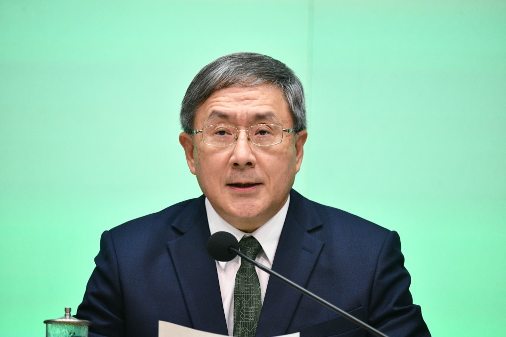 政務司副司長卓永興。 政務司副司長卓永興。