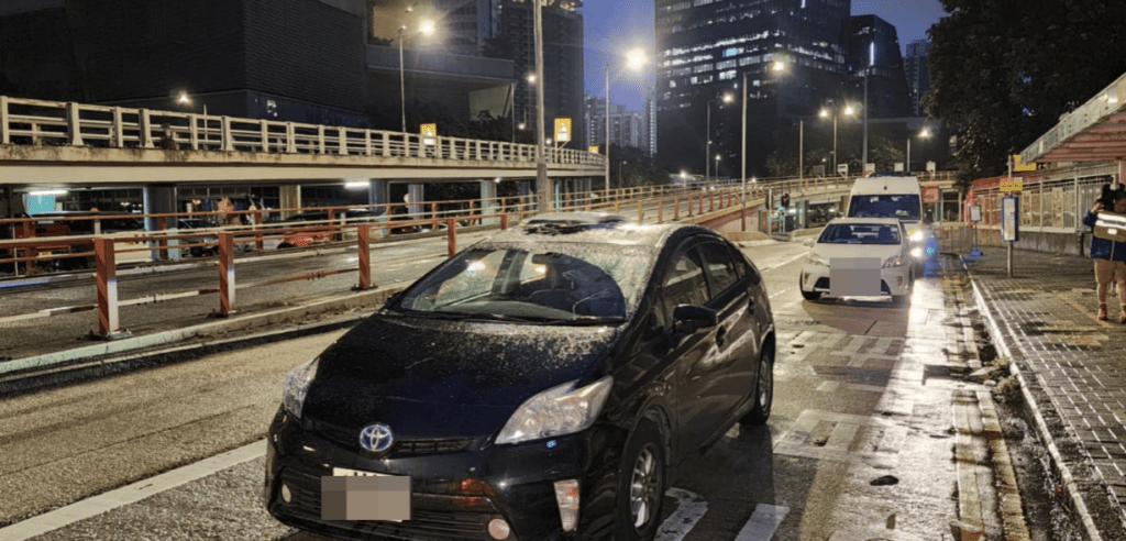 警方新蒲崗設路障一炮雙響 兩私家車男司機分別涉販毒及酒駕被捕。黎志偉攝