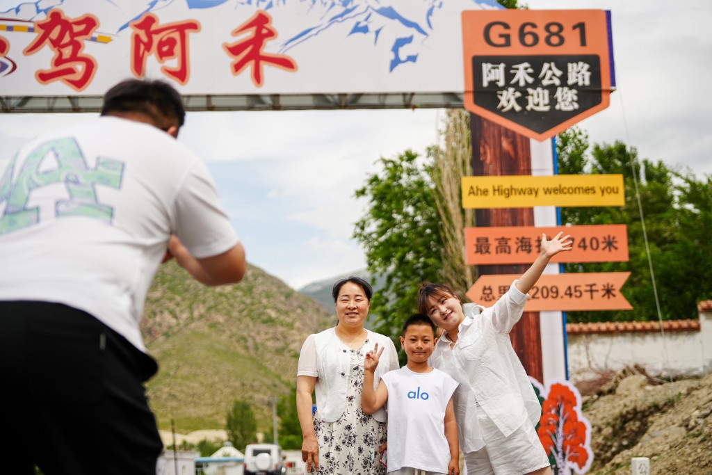 馬興瑞主政下，新疆連續兩年GDP增長超過6%。新華社