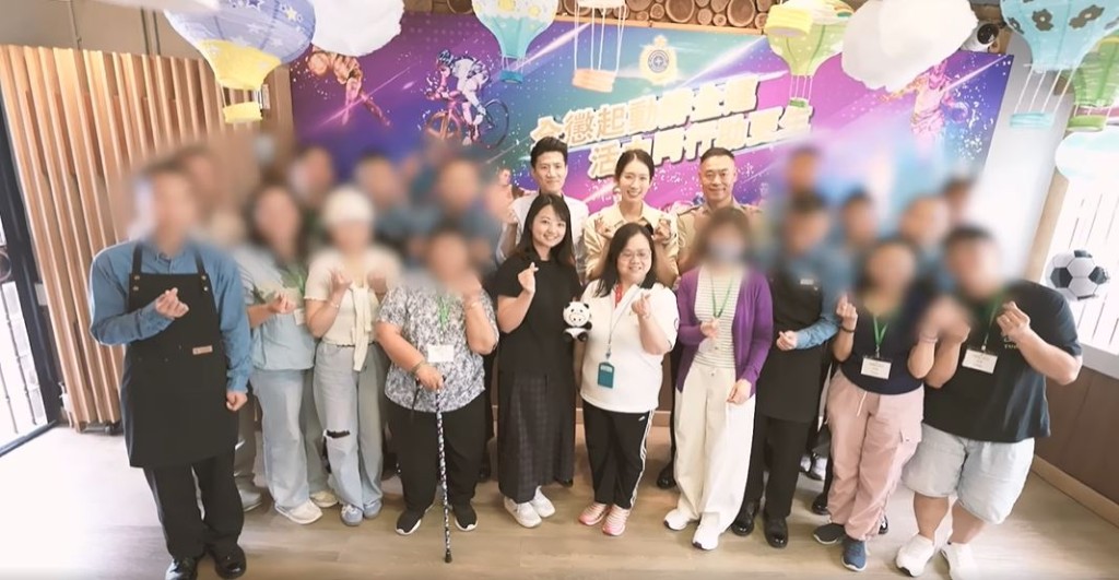 「世一劍后」江旻憓（Vivian） ，化身成為「友晴TEEN使」，連同兩位懲教精英運動員，男籃甲一球員黃子謙及男子沙排香港代表王沛林，一同主持壁屋懲教所舉行的Mini運動會。