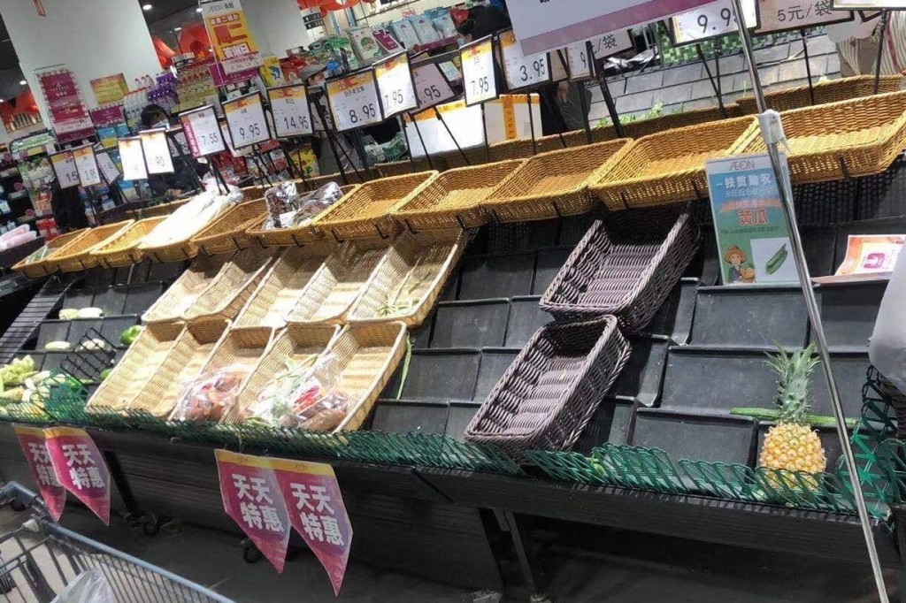 廊坊市民眾趕忙搶購食材。網上圖片