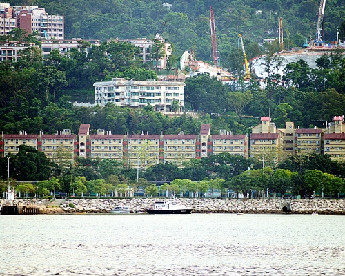 房協擬將港鐵「策誠軒」單位改過渡房屋。