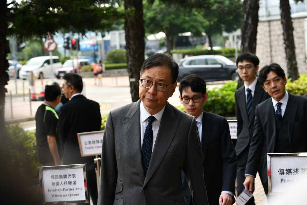 代表委員會的資深大律師杜淦堃。