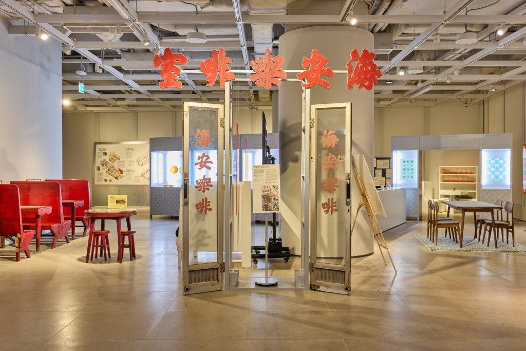 AIRSIDE GATE33藝文館舉行《茶記百科 – 看不到的設計學》主題展覽，以藝術角度展現茶記文化。