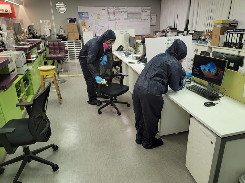 九巴已安排清潔工進行徹底清潔及消毒。九巴圖片