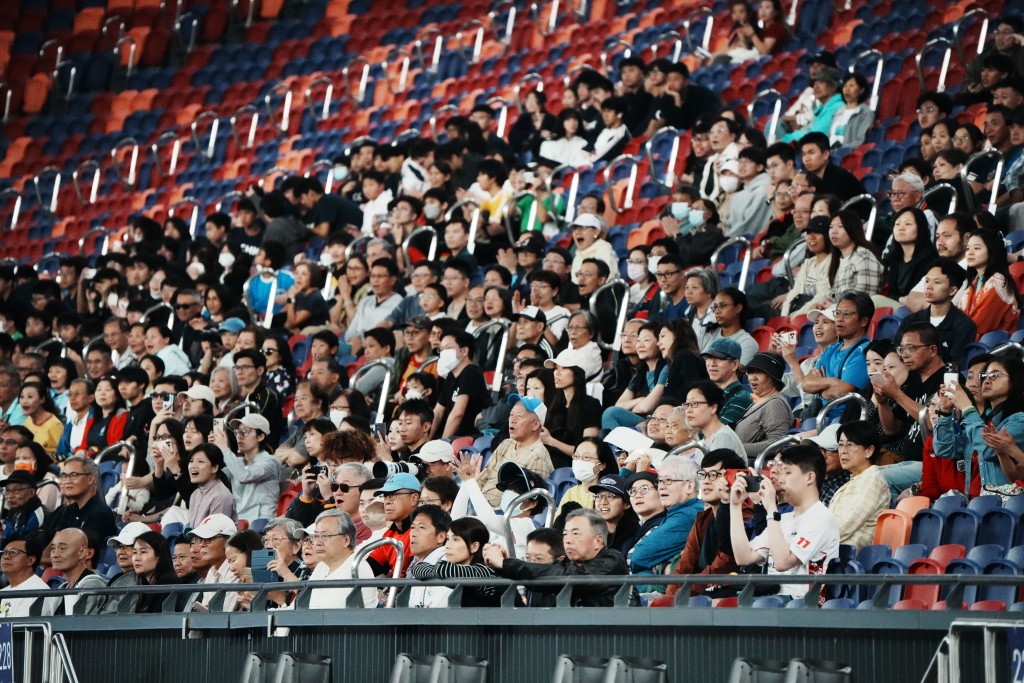 港男子隊在首戰擊敗勁敵山東隊。