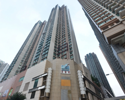 東港城3房965萬易手