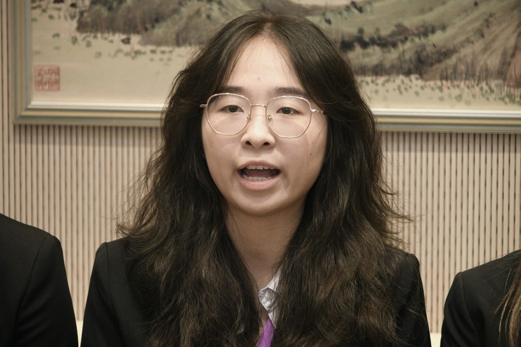 学员黄静雯分享，友师从事会计行业，透露行内原来有“零食文化”，打破她对会计工作沉闷乏味的想像。